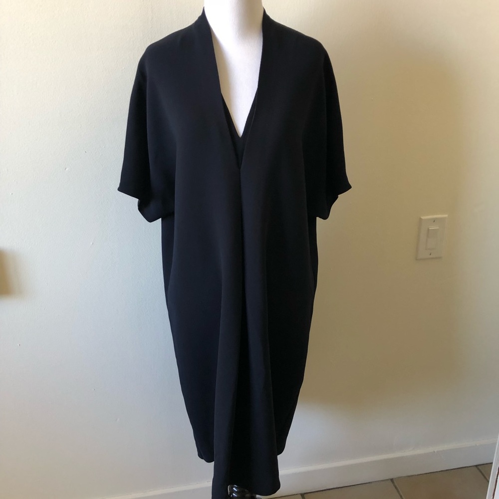 Vince Crepe Double V Dress - Picture 5 of 6